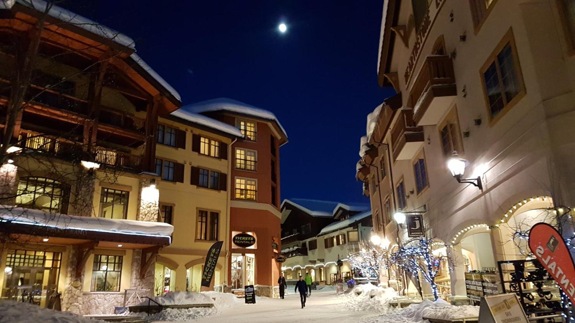 Morrisey Chalet At 선픽스 외부 사진